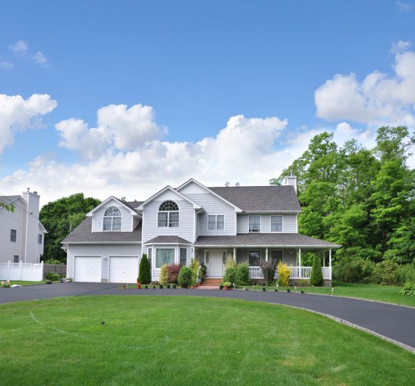 Cost of Driveway Blacktop Installation in Oakland