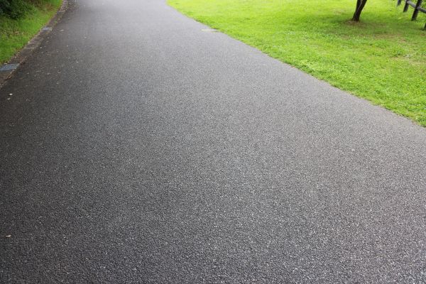 Cost of Tar And Chip Driveway Paving in Oakland