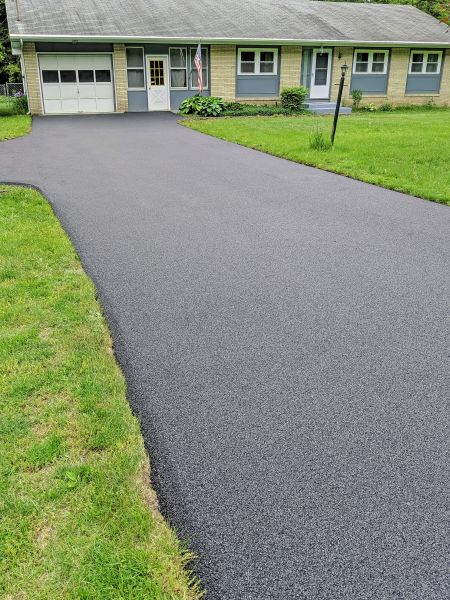 Cost of Bitumen Driveway Installation in Oakland