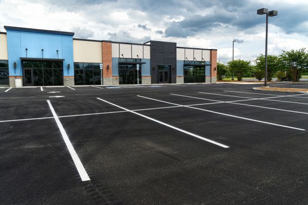 Cost of Parking Lot Blacktopping in Oakland